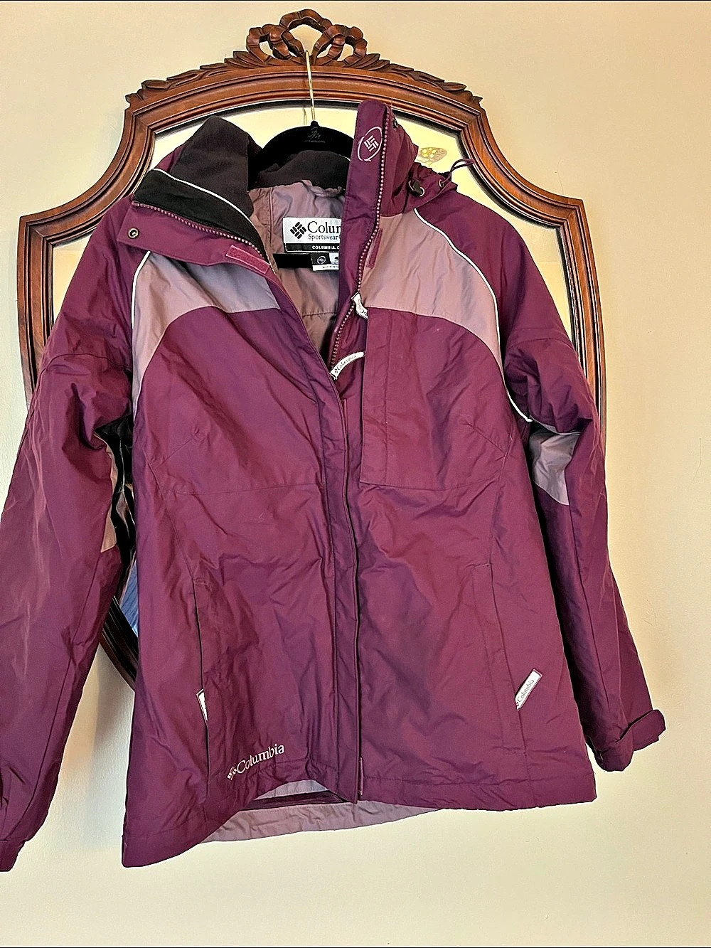 Columbia Color Block Ski Jacket in Purple & Pink Size Small Women EUC